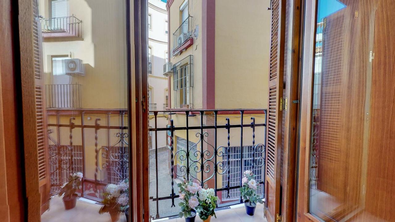 Apartment Bright And New- 2bd 2bth- Conde De Torrejon Seville